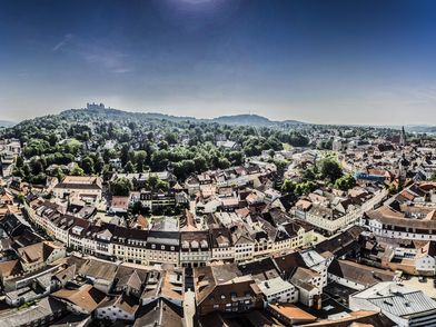 Panoramasicht auf den Lohgraben in Coburg.